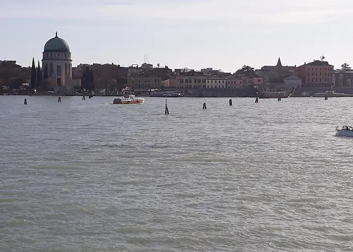 Villamamaeli Venedigs Lido